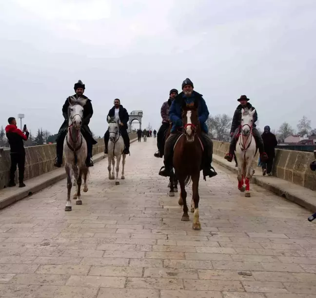 İspanya'dan At Sırtında Hac Yolculuğu Edirne'ye Ulaştı