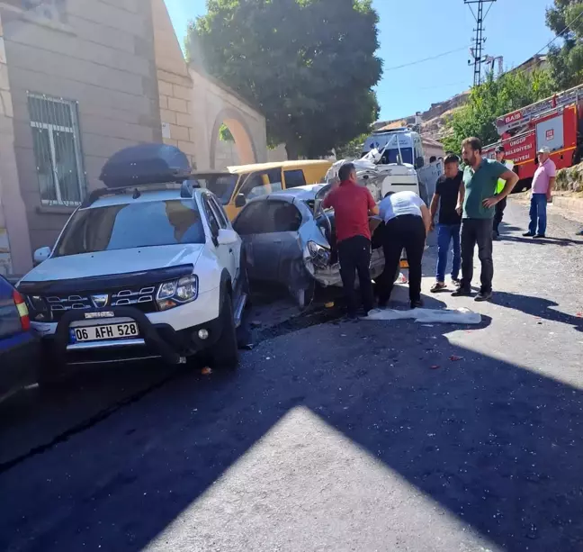 Ürgüp'te Minibüs Kazası: 1 Ölü, 2 Yaralı