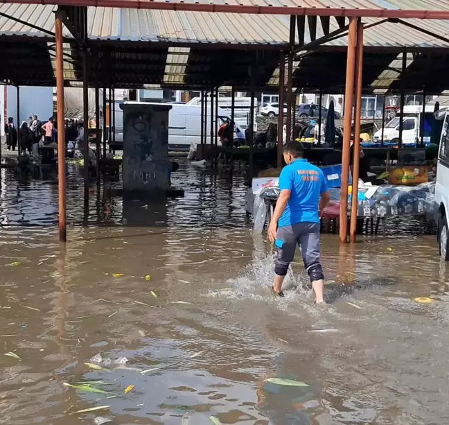 Çankırı'da Şiddetli Sağanak Sonrası Su Baskınları