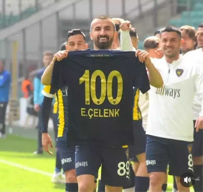 Bucaspor 1928'in golcüsü Erhan Çelenk takımdan ayrıldı