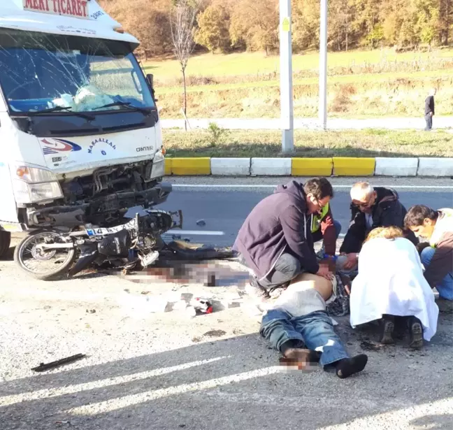 Kamyonla Çarpışan Motosiklet Sürücüsü Öldü