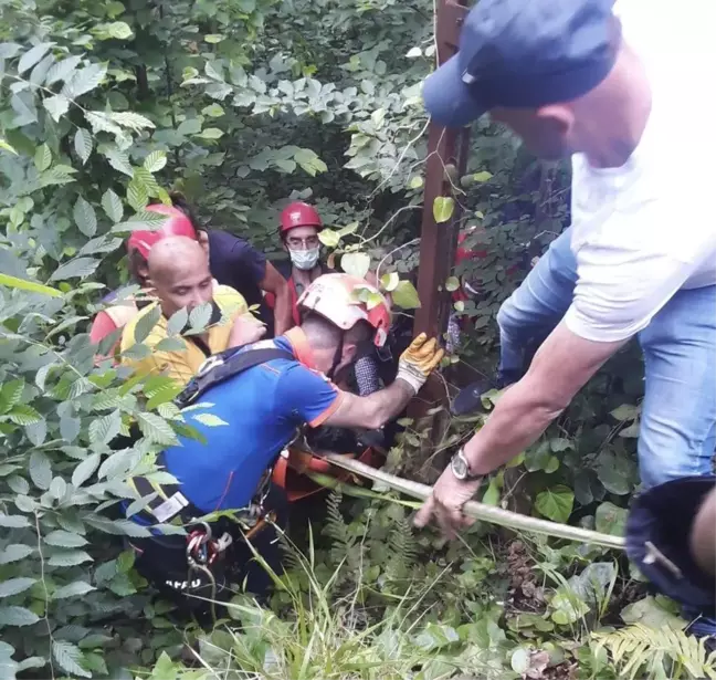 Trabzon'da tarihi kaleden düşen genç yaralandı