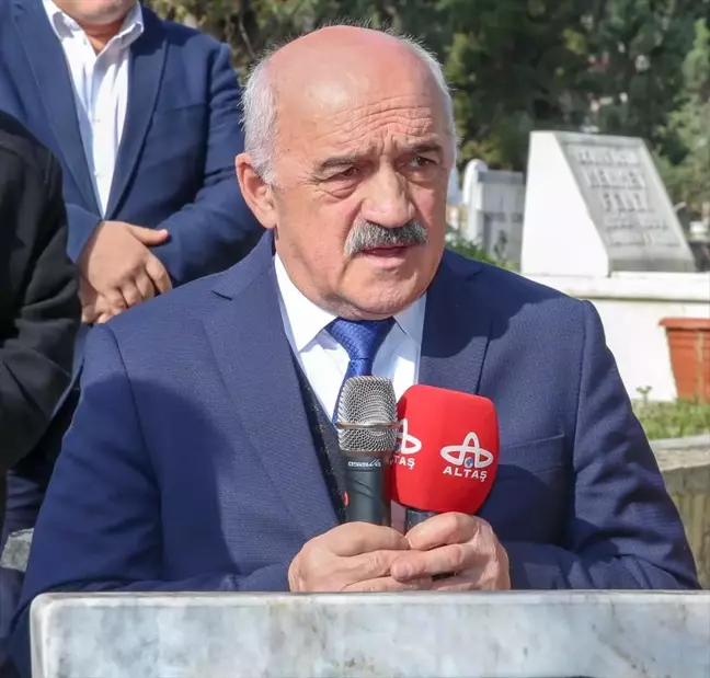 Ordu'da Merhum Gazeteciler Mezarları Başında Anıldı