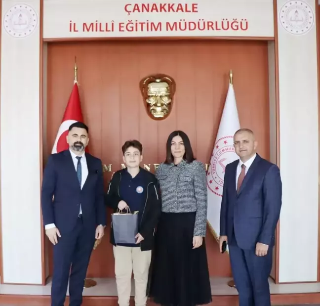 Lapseki Ortaokulu Öğrencisi Ataberk Güner, Türkiye Üçüncüsü Oldu