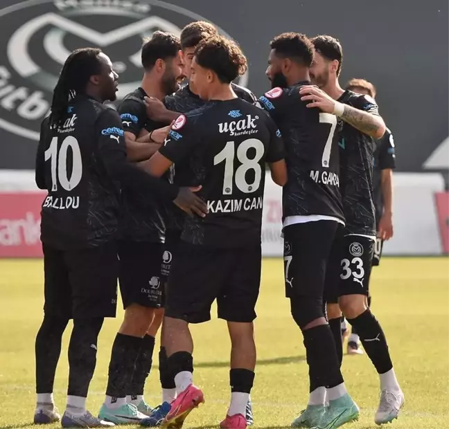 Manisa FK, GMG Kastamonuspor'u 3-0 yenerek 5. tura yükseldi