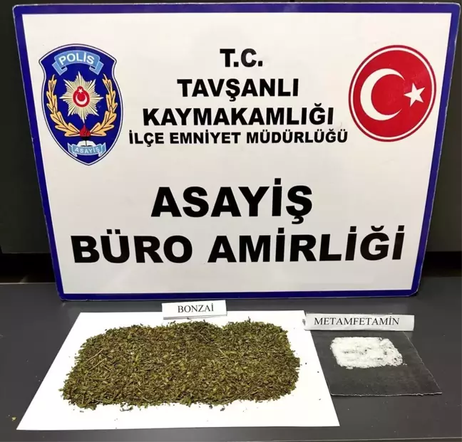 Tavşanlı'da Dolmuşta Uyuşturucu Sevkiyatı Yapan Şüpheli Yakalandı