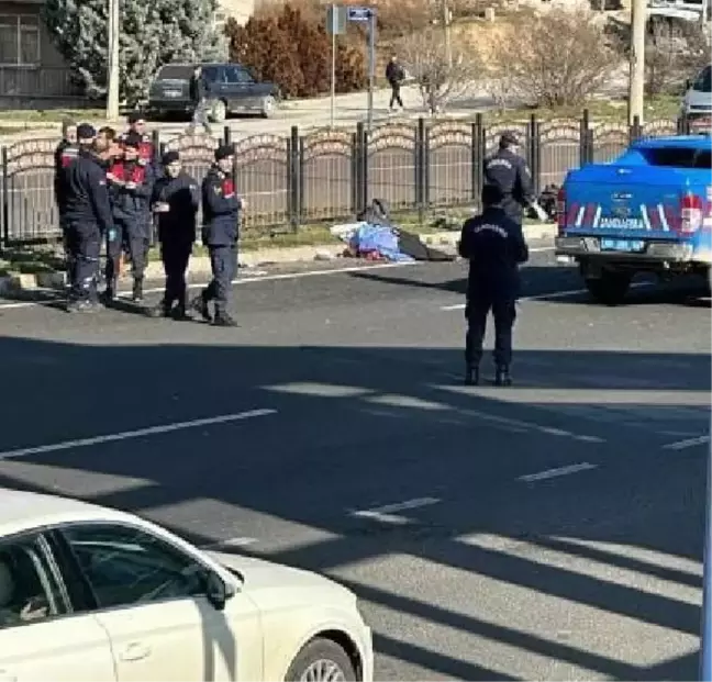 Üst Geçitte Korkunç Kaza: 3 Ölü, 2 Yaralı