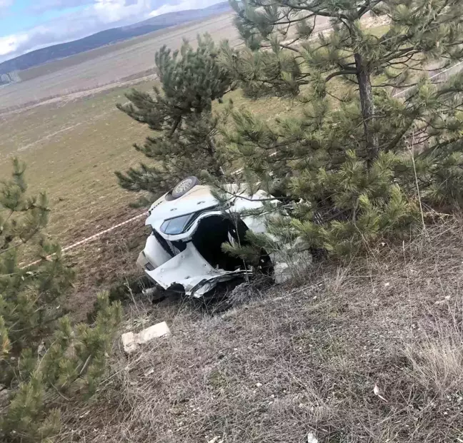 Kütahya'da Trafik Kazası: 1 Ölü, 1 Yaralı