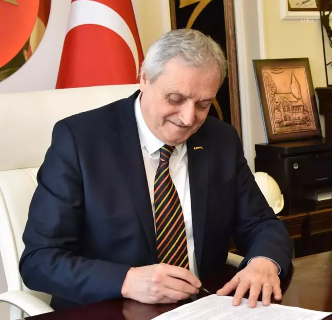Eskişehir Büyükşehir Belediye Başkanı Yılmaz Büyükerşen, Şiddet ve Tacizi Önlemeye Yönelik Politika Belgesi'ni İmzaladı
