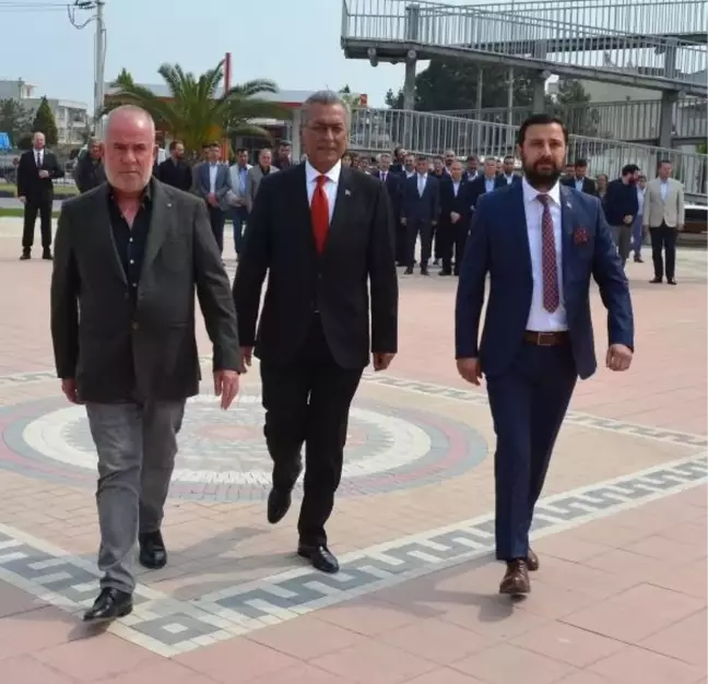 Torbalı'da CHP'li Uygur, Mazbata Almadan Belediyeye Gitti - Yeniden
