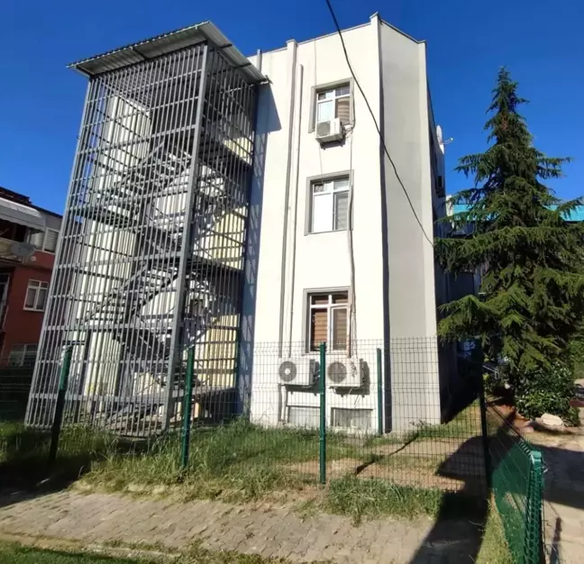Gölcük Belediyesi'nin ustaları iş başında