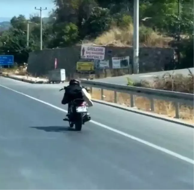 Antalya'da Tehlikeli Trafik İhlali