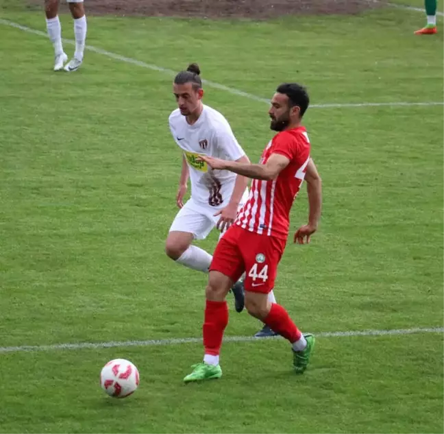 Tff 2. Lig: Sivas Belediyespor: 1 - İnegölspor: 1