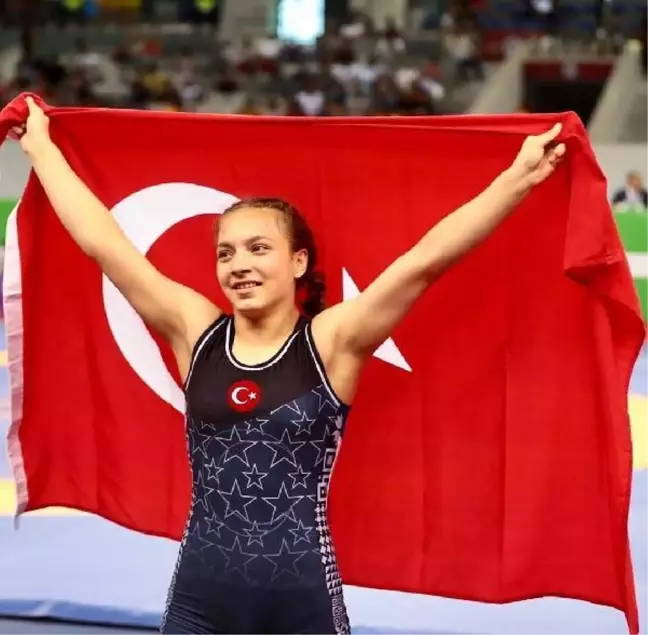 Emine Çakmak'tan EYOF'ta altın madalya