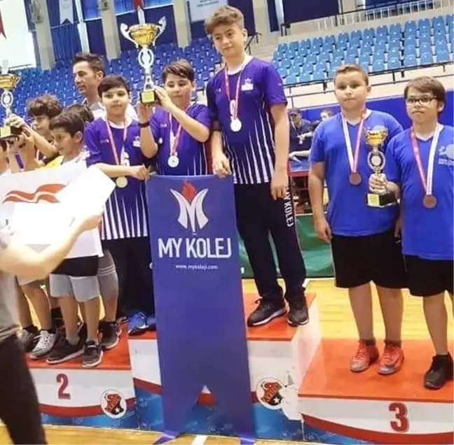 My Kolej'den Masa Tenisinde Büyük Başarı