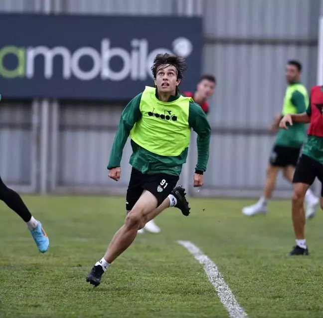 Bursa haber... Bursasporlu futbolcular yoğun mesai yapıyor