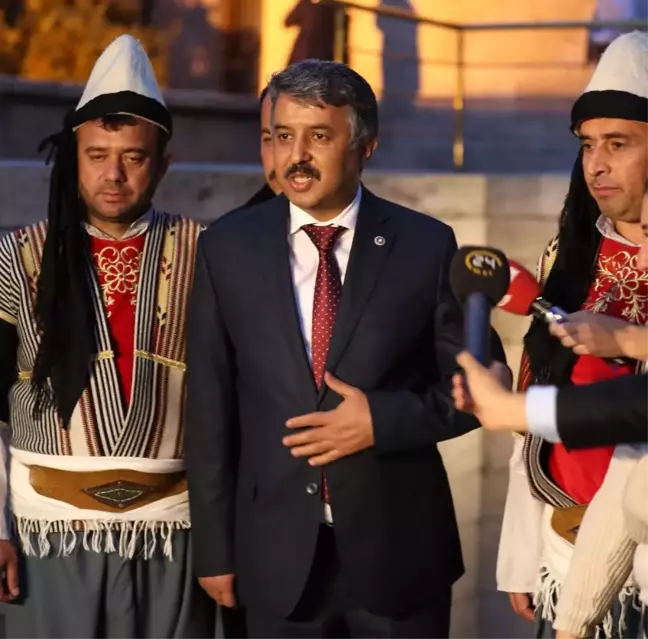 Ak Partili Dilipak: