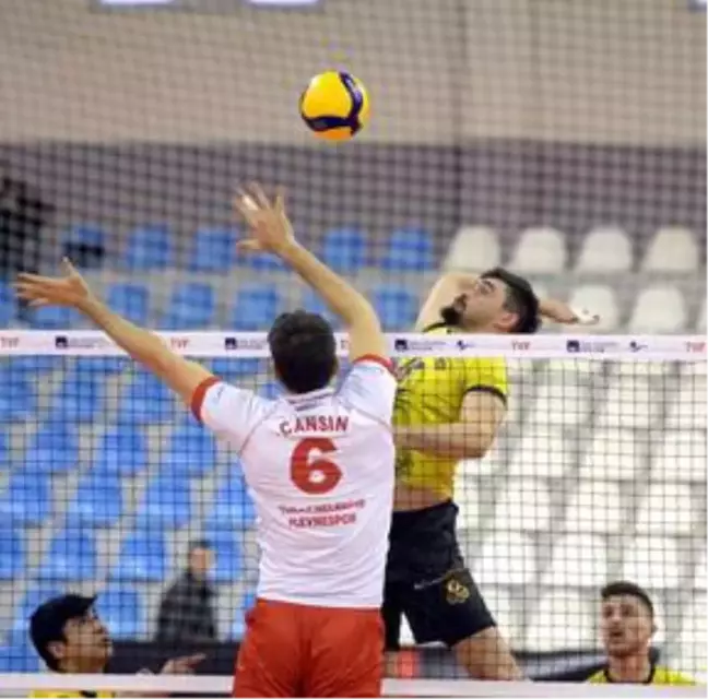 Voleybol: AXA Sigorta Efeler Ligi