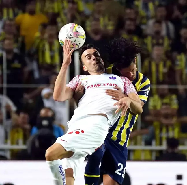 UEFA Avrupa Ligi: Fenerbahçe: 4 Austria Wien: 1 (Maç sonucu)