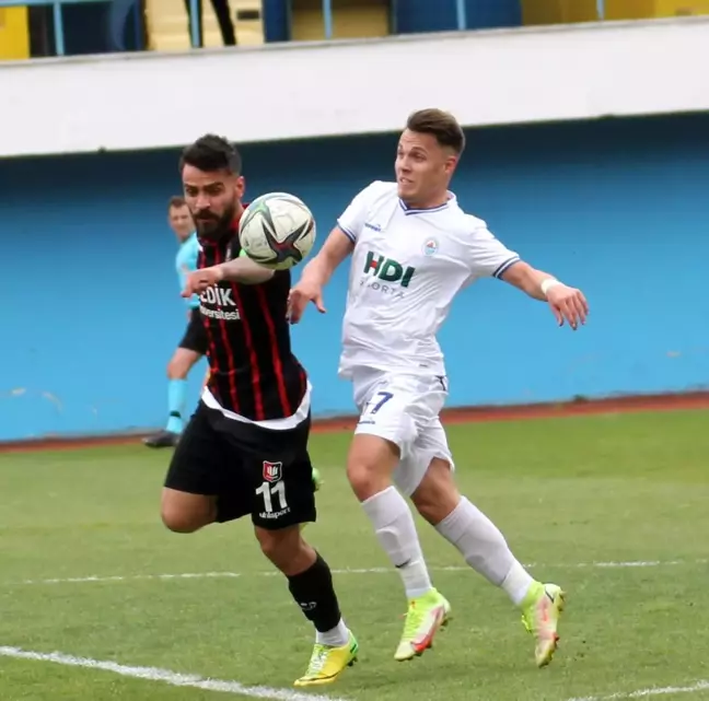 TFF 2. Lig: Pazarspor: 0 Uşak Spor: 0