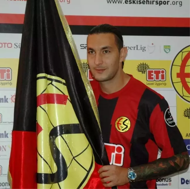 Eskişehirspor'dan Necati Ateş'e 11 milyon liralık çalım