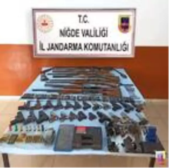 24 tabancayla yakalandı; kurusıkıları kurşun atabilecek hale getiriyordu