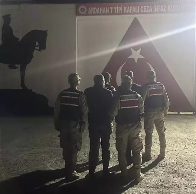 Ardahan'da Baraj Şantiyesinden Hurda Demir Çalan 2 Zanlı Tutuklandı