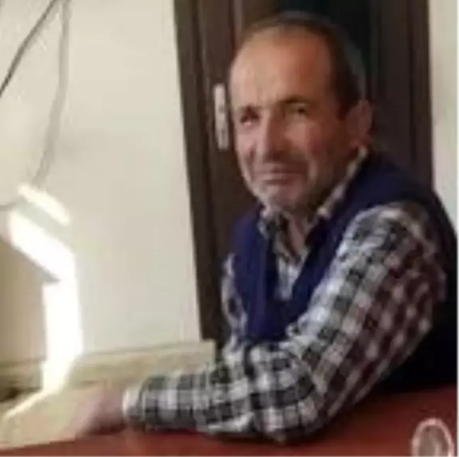 Anten bağlamak için çıktığı çatıdan düşüp, öldü