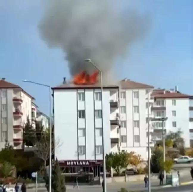 Aksaray'da Apartmanda Çıkan Yangın Korkuttu