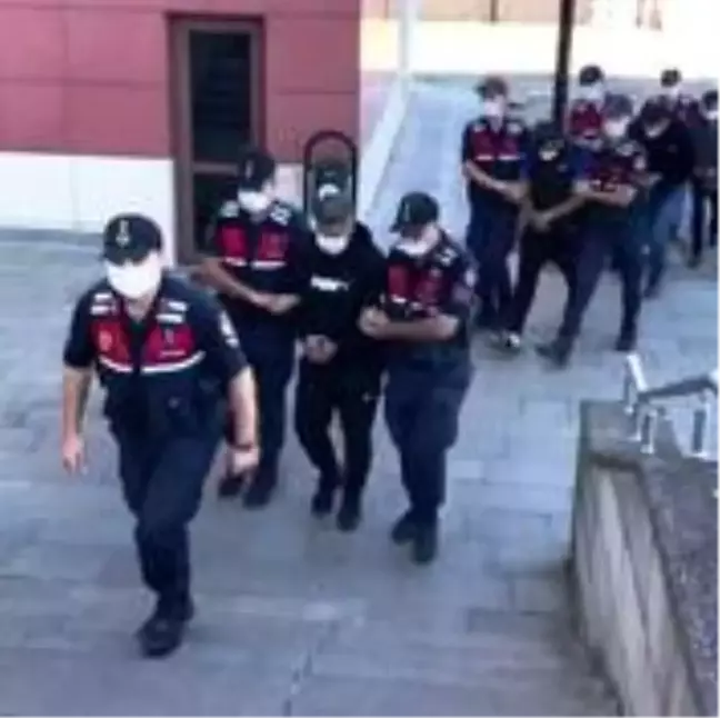 Son dakika haberi... JASAT, Kablo hırsızlarını kıskıvrak yakaladı