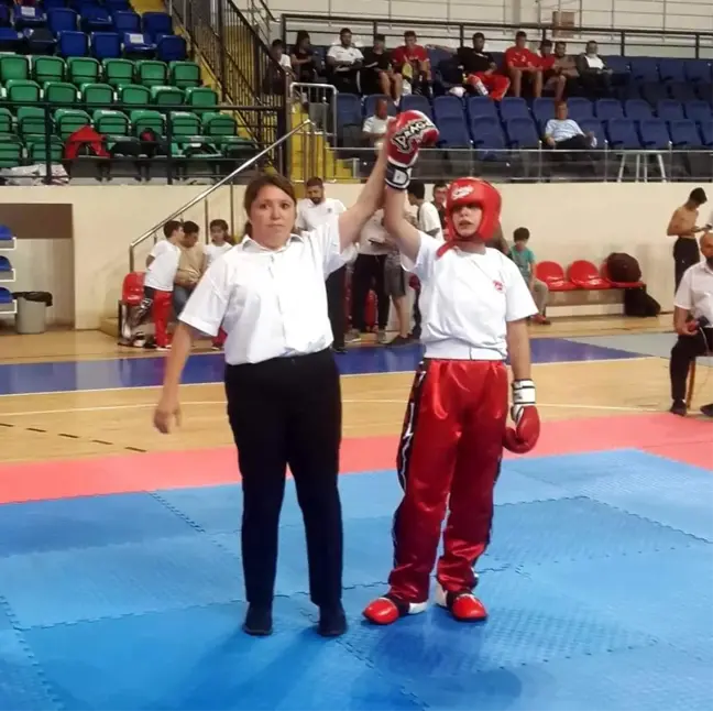 Kick Boks Hakemi Fatma Çakır'a Balkan Şampiyonası'nda görev