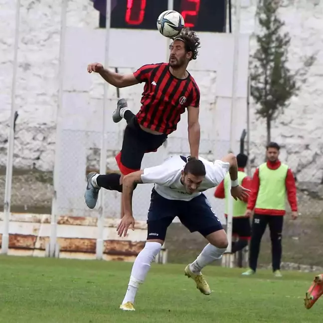 TFF 2. Lig: Turgutluspor: 0 Sarıyer: 2