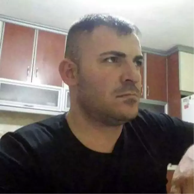 Otomobil ile Hafif Ticari Araç Kafa Kafaya Çarpıştı: 3 Ölü, 5 Yaralı...(2)