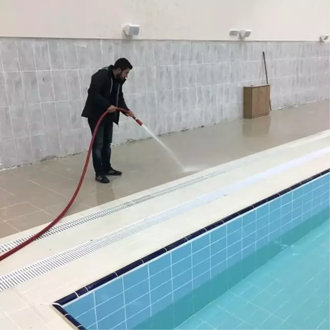Kafkas Üniversitesi Yarı Olimpik Yüzme Havuzu'nun Açılışı Yapılacak
