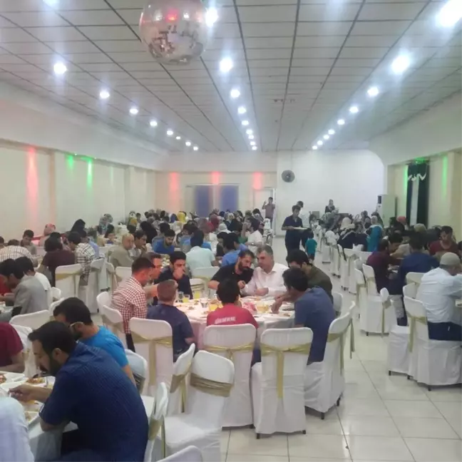 İnsiyad'dan Kimsesizler ve Yoksul Aileler İçin İftar