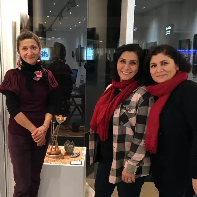 Üç Türk Sanatçı Kardeşten Paris'te Sergi