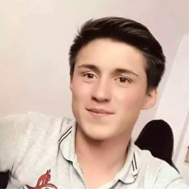 Okul Bahçesinde Vurulan 17 Yaşındaki Genç, Hayata Tutunamadı