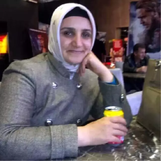 Avcılar'da Öldürülen İki Kadın İçin Cenaze Töreni