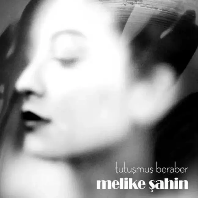 Melike Şahin'le Serin Bir Yangına Hazır Olun!