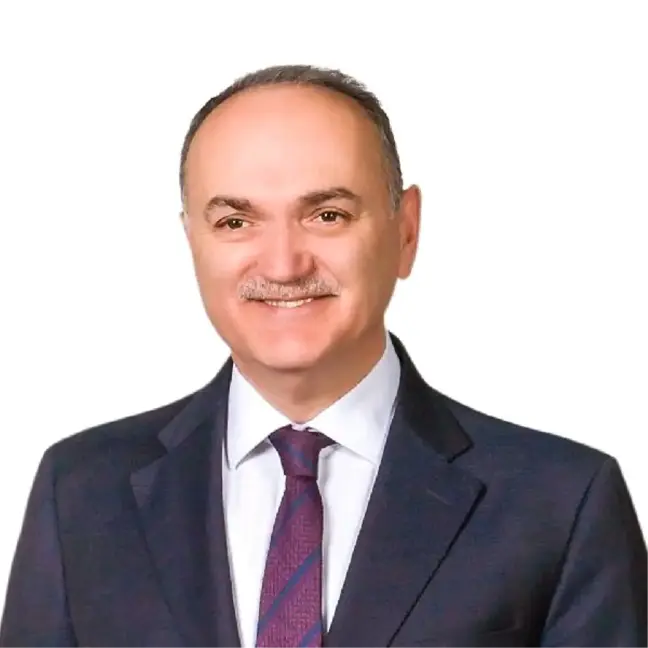 Düzce Belediye Başkanlığı'na AK Parti'li Faruk Özlü Seçildi