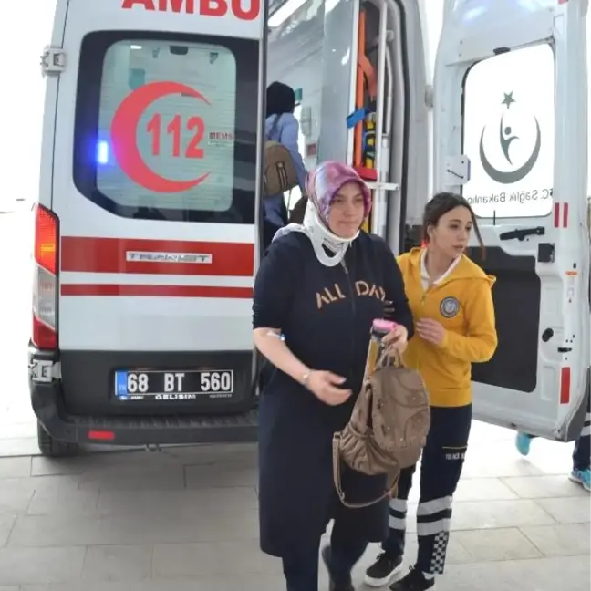 Aksaray'da Otomobiller Çarpıştı: 4'ü Öğretmen 5 Yaralı