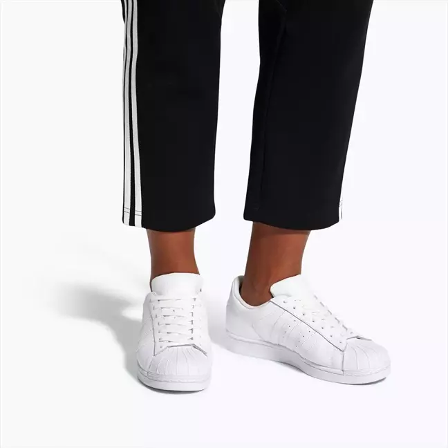 Beyaz Sneaker Trendi, Tüm Seçenekleriyle Boyner'de