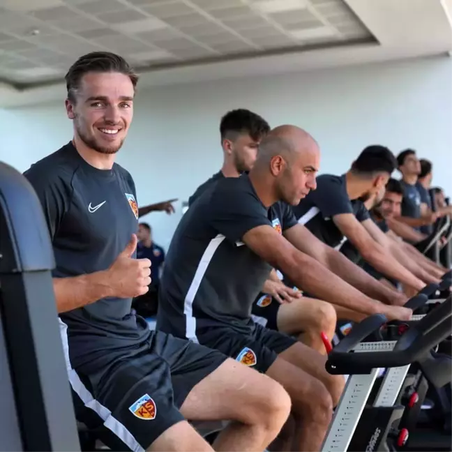 Ben Rienstra ilk antrenmanına çıktı