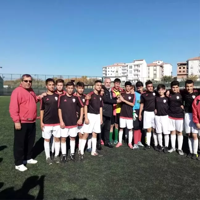 Malatya U14 Amatör Ligi'nde şampiyon Eski Malatya oldu