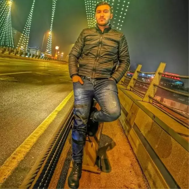 Motosiklet, hafif ticari araca çarptı: 1 ölü, 3 yaralı (2)