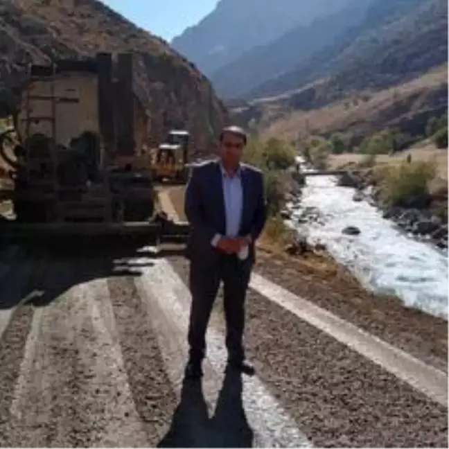 Bahçesaray'daki Subaşı bölgesinin yolu asfaltlandı