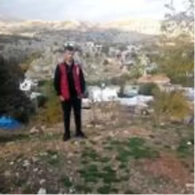 Adıyaman'da, şarampole yuvarlanan otomobilin sürücüsü öldü