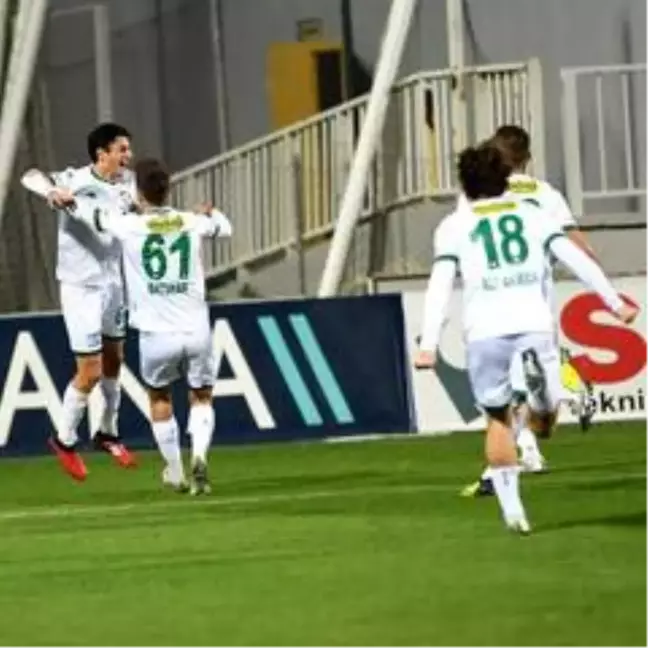 Bursaspor evinde Ümraniyespor'u konuk ediyor