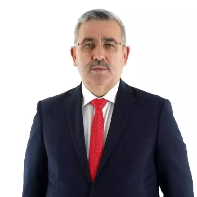 Karaisalılılar Derneği Başkanlığına Dönmez seçildi