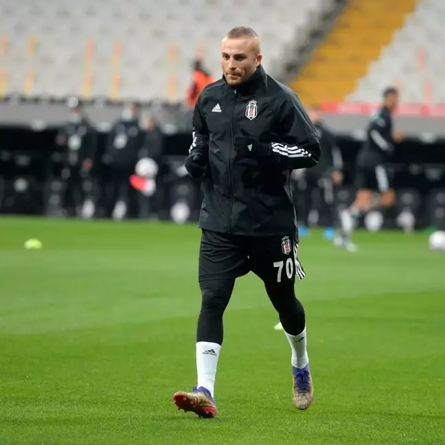Beşiktaş'ta Gökhan Töre forvete geçti